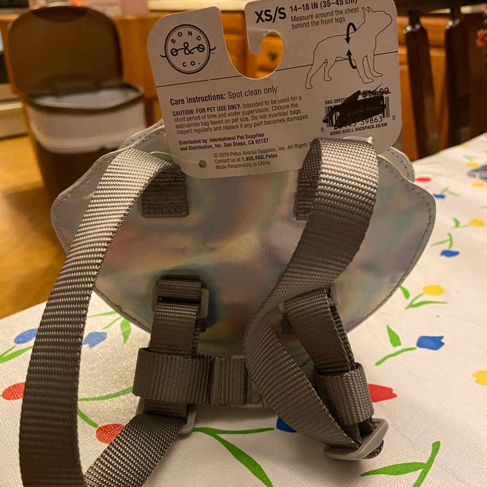 Seashell Backpack for Dogs - Picture 2 of 3